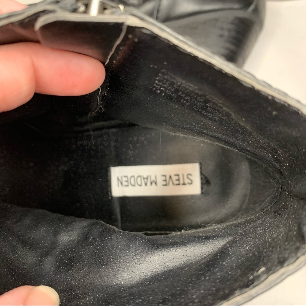 Steve Madden Awsum Black Ankle Boots Studs Leather Size 10 - Picture 7 of 10